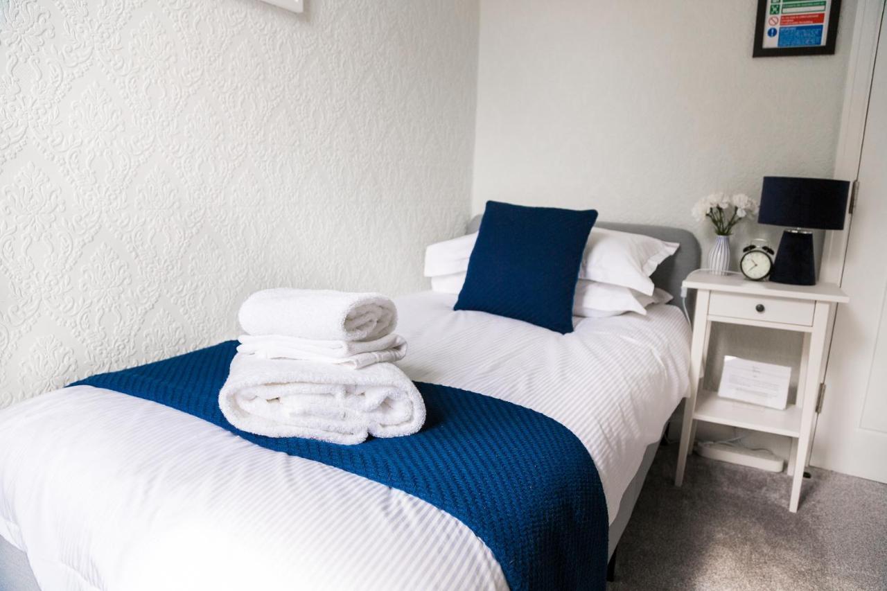 Kingsway Guesthouse - A Selection Of Single, Double And Family Rooms In A Central Location Scarborough Ngoại thất bức ảnh