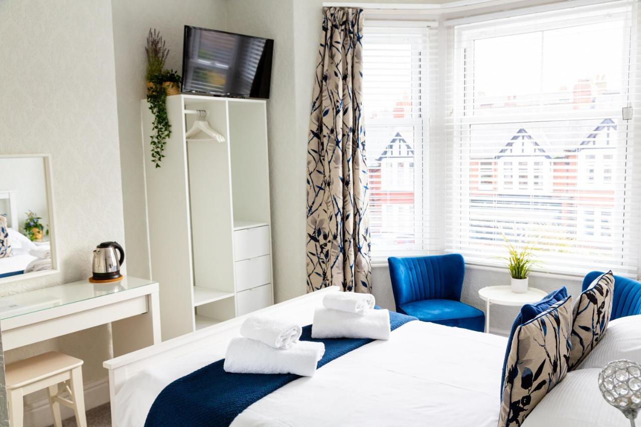 Kingsway Guesthouse - A Selection Of Single, Double And Family Rooms In A Central Location Scarborough Ngoại thất bức ảnh