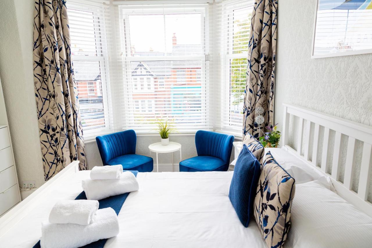 Kingsway Guesthouse - A Selection Of Single, Double And Family Rooms In A Central Location Scarborough Ngoại thất bức ảnh